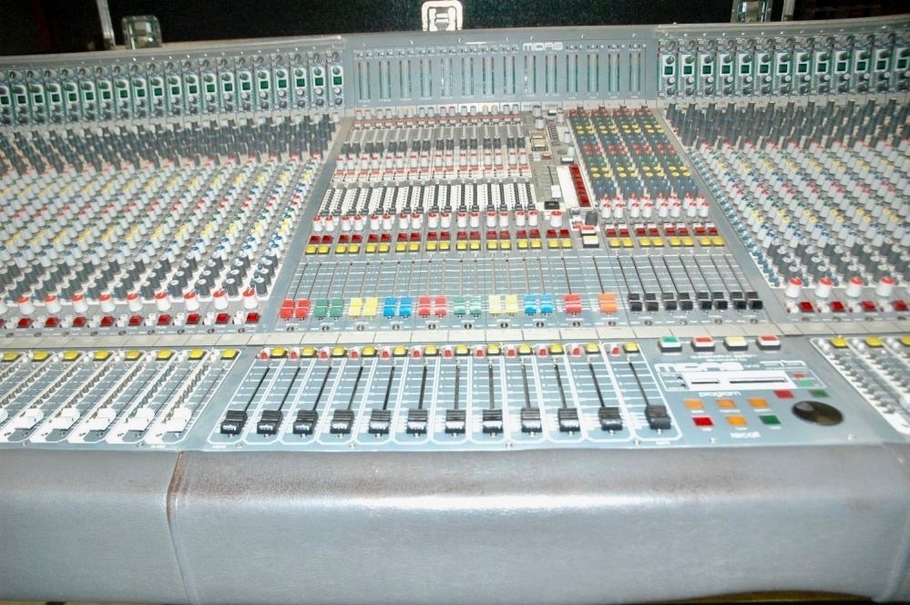 MIDAS XL4 48 MIDAS XL4 48