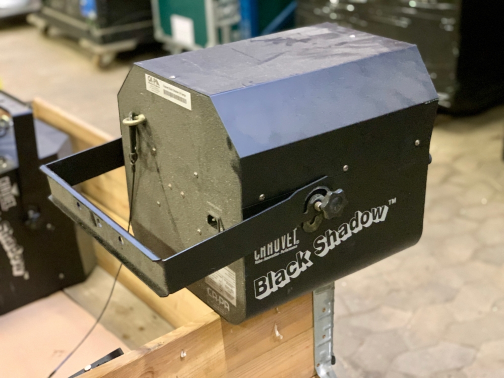 CHAUVET Black Shadow CHAUVET Black Shadow