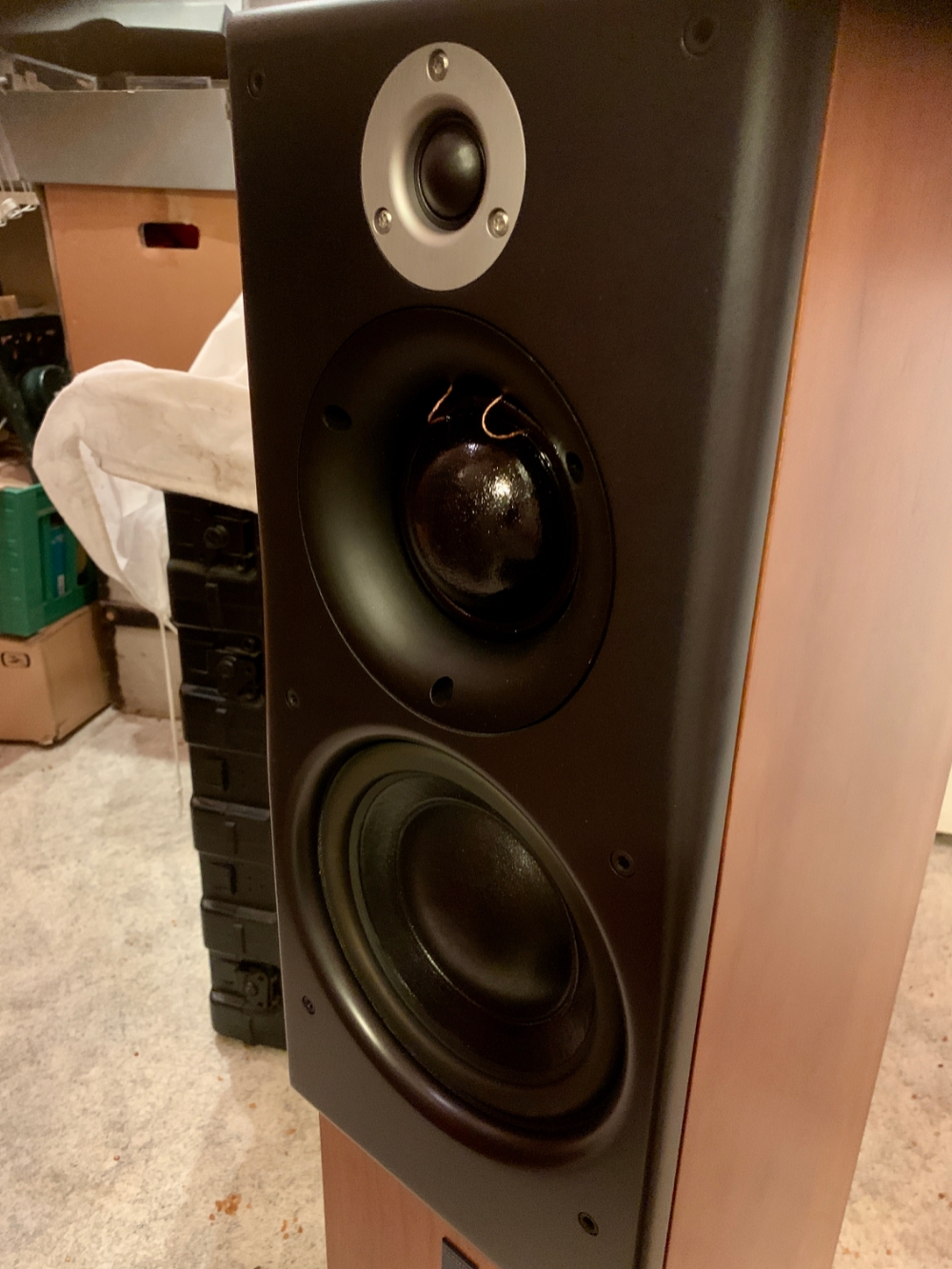 ACOUSTIC ENGINERS SCM40