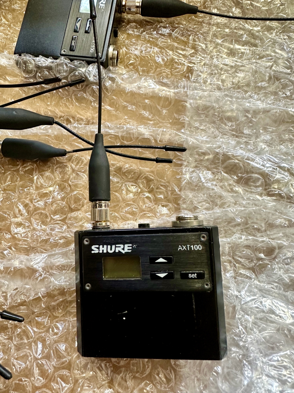 Shure axt400/axt100 system