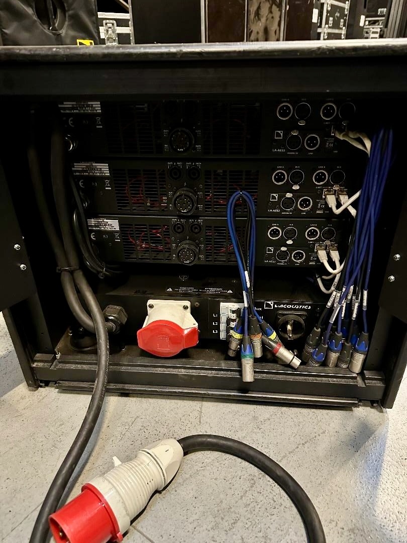 L-Acoustics LA8 Amp Rack aes