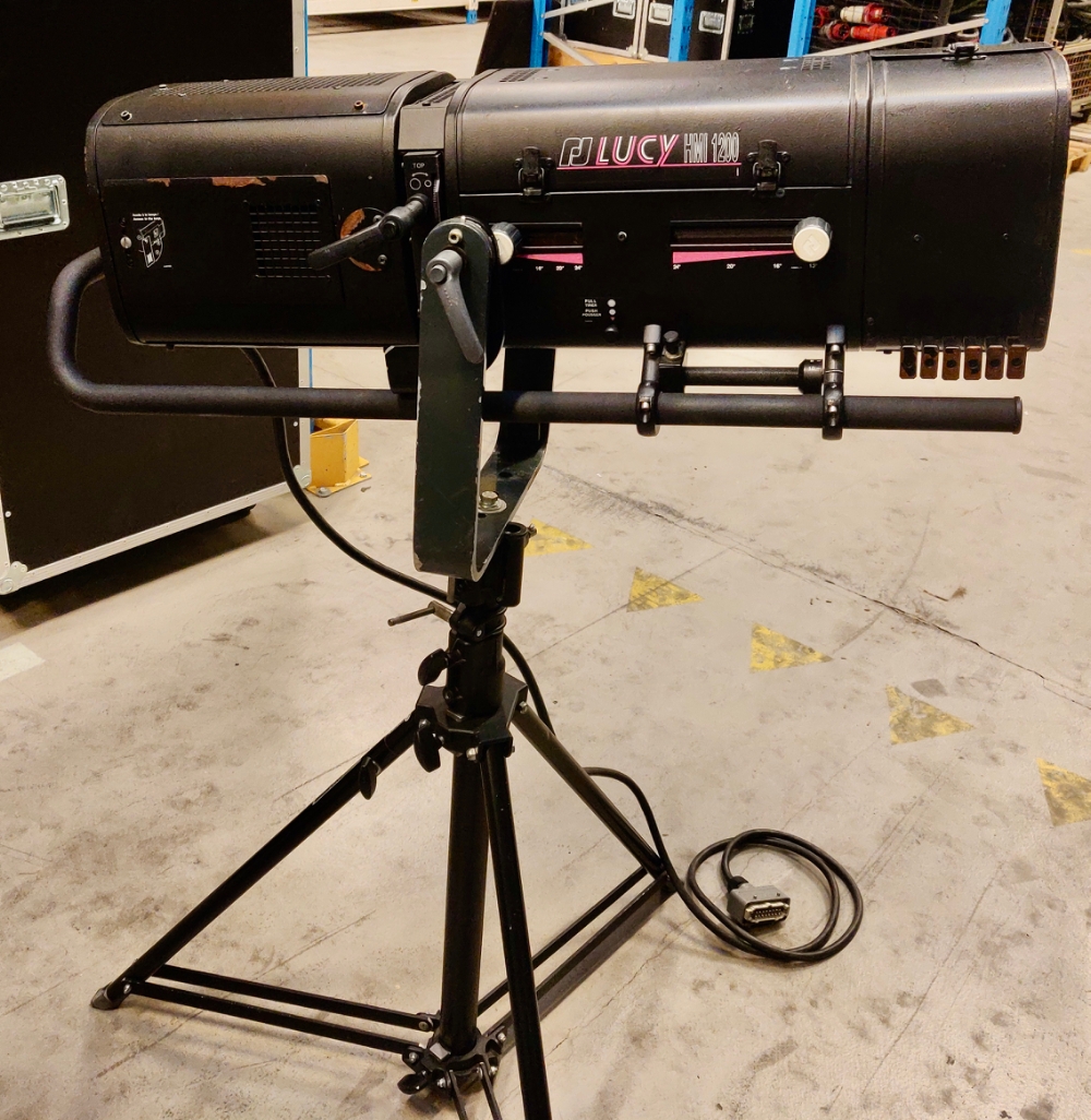 Robert Juliat Lucy 1,2kw follow spot Robert Juliat Lucy 1,2kw follow spot