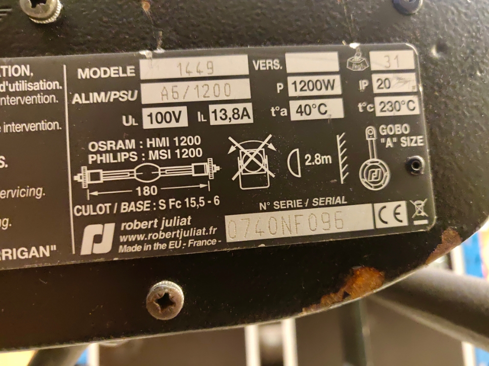 Robert Juliat Lucy 1,2kw follow spot Robert Juliat Lucy 1,2kw follow spot