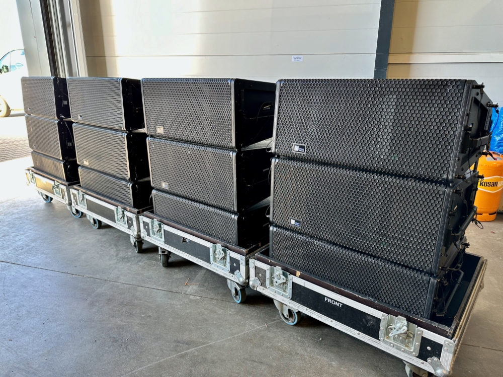 Meyer Sound LEOPARD compact linear line array loudspeakers