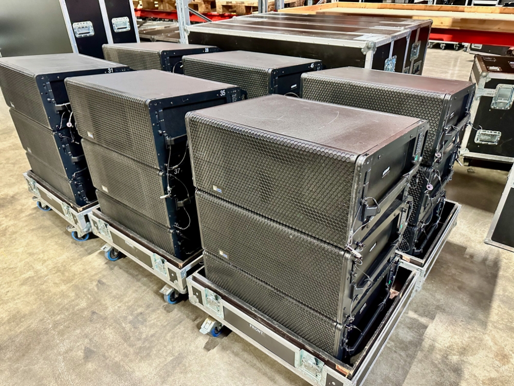 Meyer Sound LEOPARD compact linear line array loudspeakers