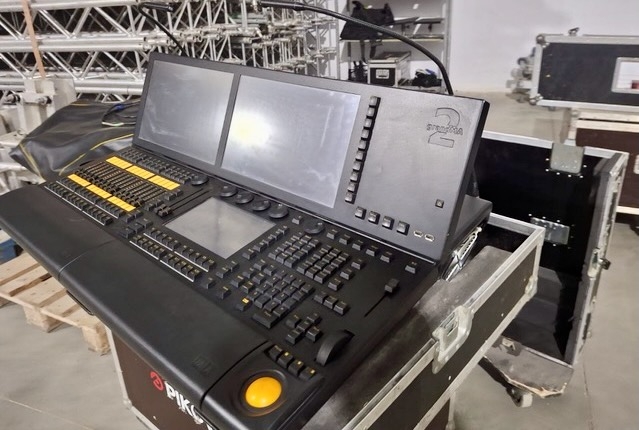 MA Lightning GrandMA2 Light