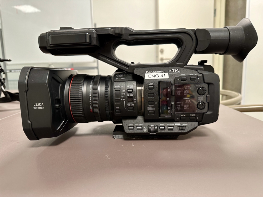 Panasonic AG-UX 90EJ - 180EJ