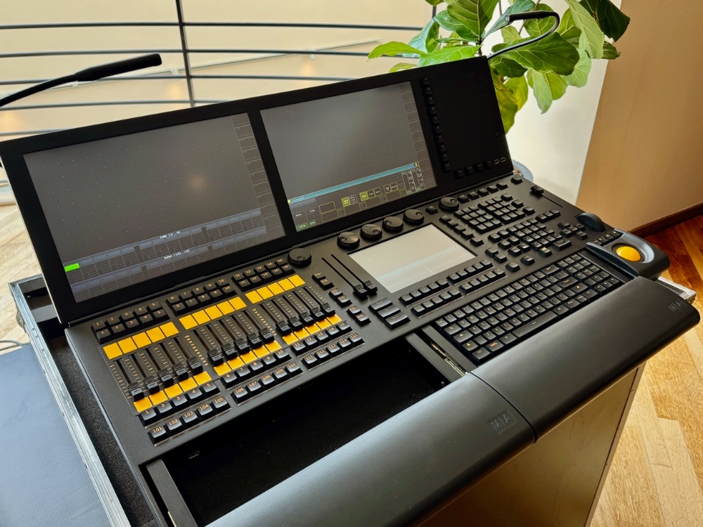 MA Lightning GrandMA2 Light