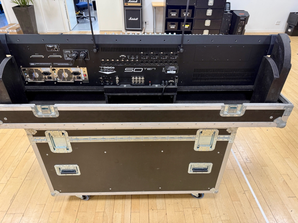 DiGiCo SD10-36 DiGiCo SD10-36