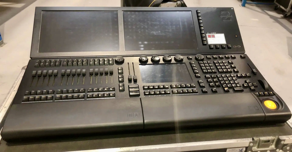 MA Lightning GrandMA2 Light