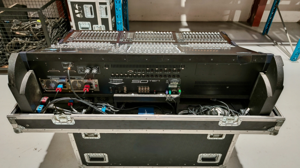 DiGiCo SD10